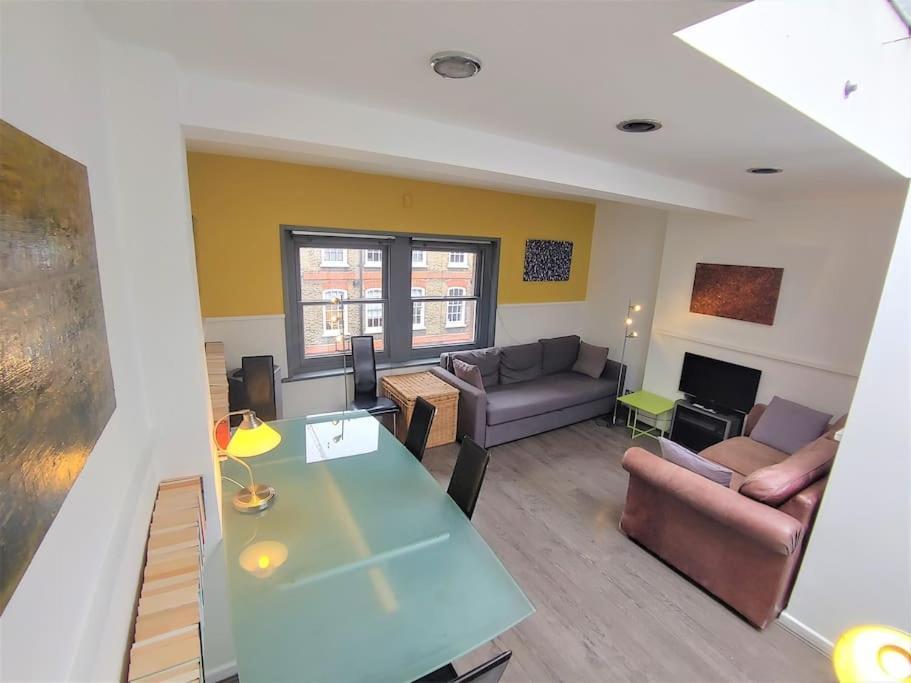 Stylish Apartment Near Carnaby Street, Sleeps 4. Londres Exterior foto